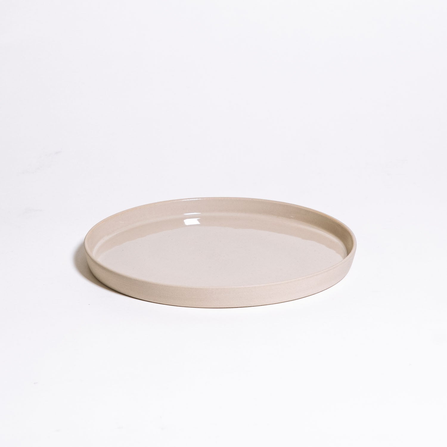 Frühstücksteller - Creme aus Steinzeug mit glänzender Glasur, Ø 19 cm, ideal für ein komplettes Frühstück.
