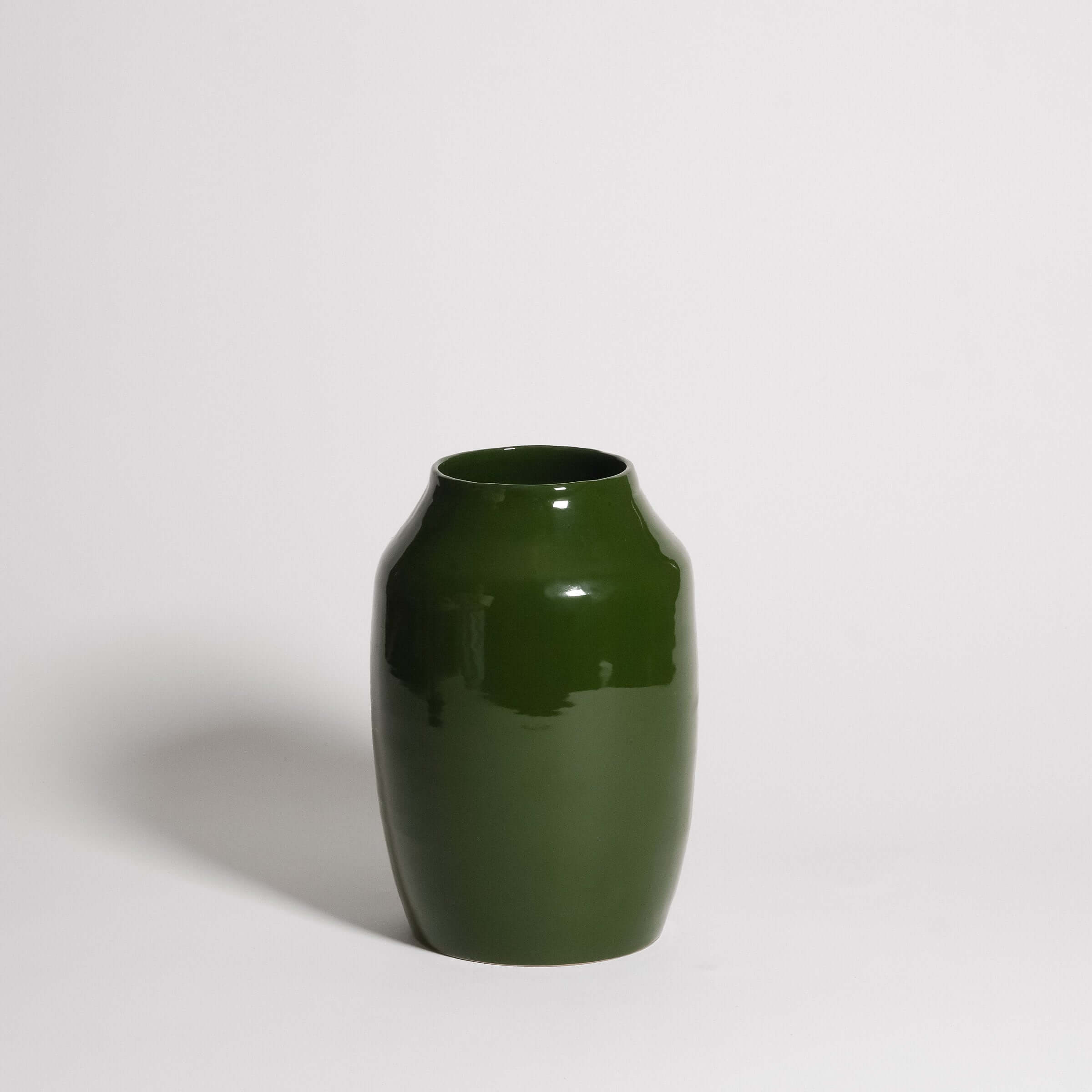 Big Vase – Green made from stoneware with a glossy green glaze, ideal for modern home decor.