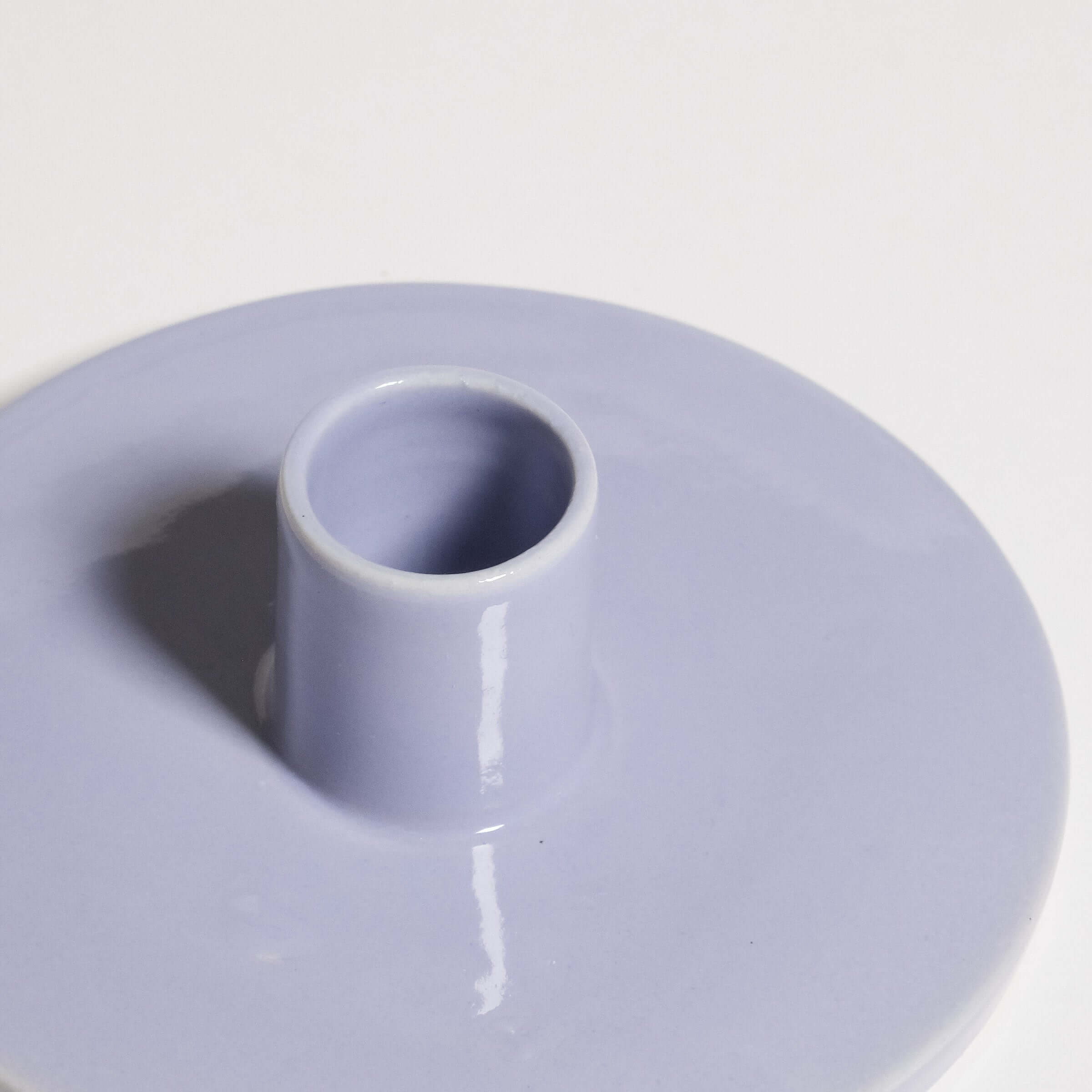 Candle Holder – Lilac, handmade stoneware with a soft lilac glaze for contemporary interiors.