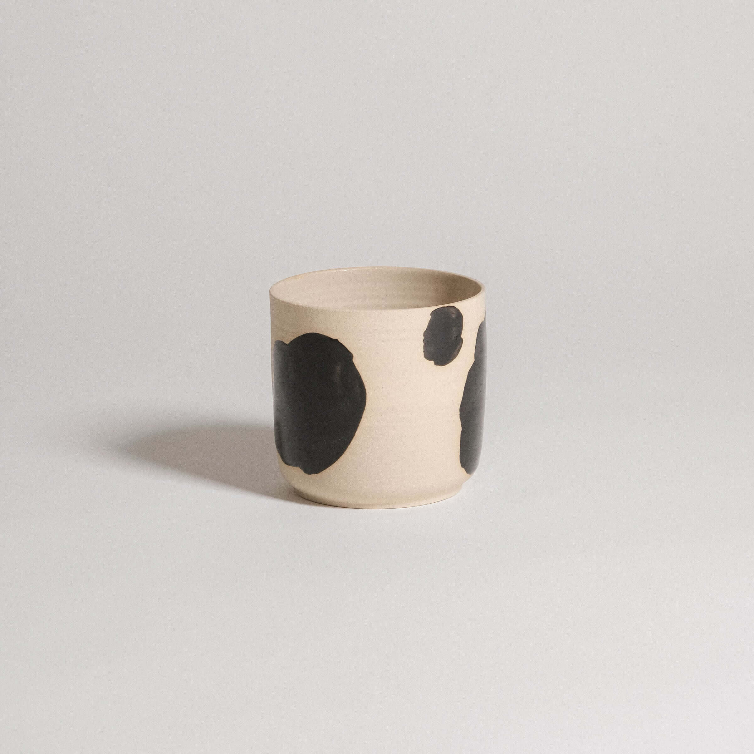 Teetasse Nomi Pepe aus Steinzeug, 270 ml