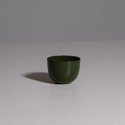 Coffee Cup aus handgemachter Keramik mit weicher Yun-Grün-Glasur.
