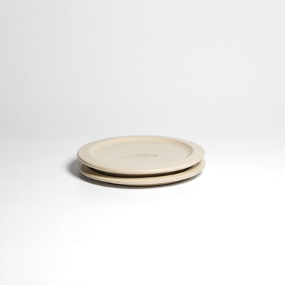 Neo creme plate – two plates stacked.