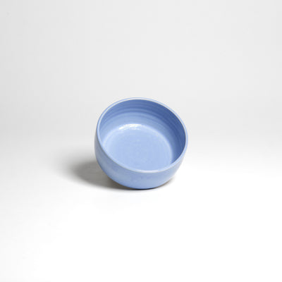Blaue Snackschale – schräge Ansicht der Innenseite.