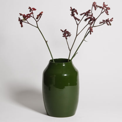 Big Vase – Green with smooth green glaze, perfect for floral arrangements or single branches.