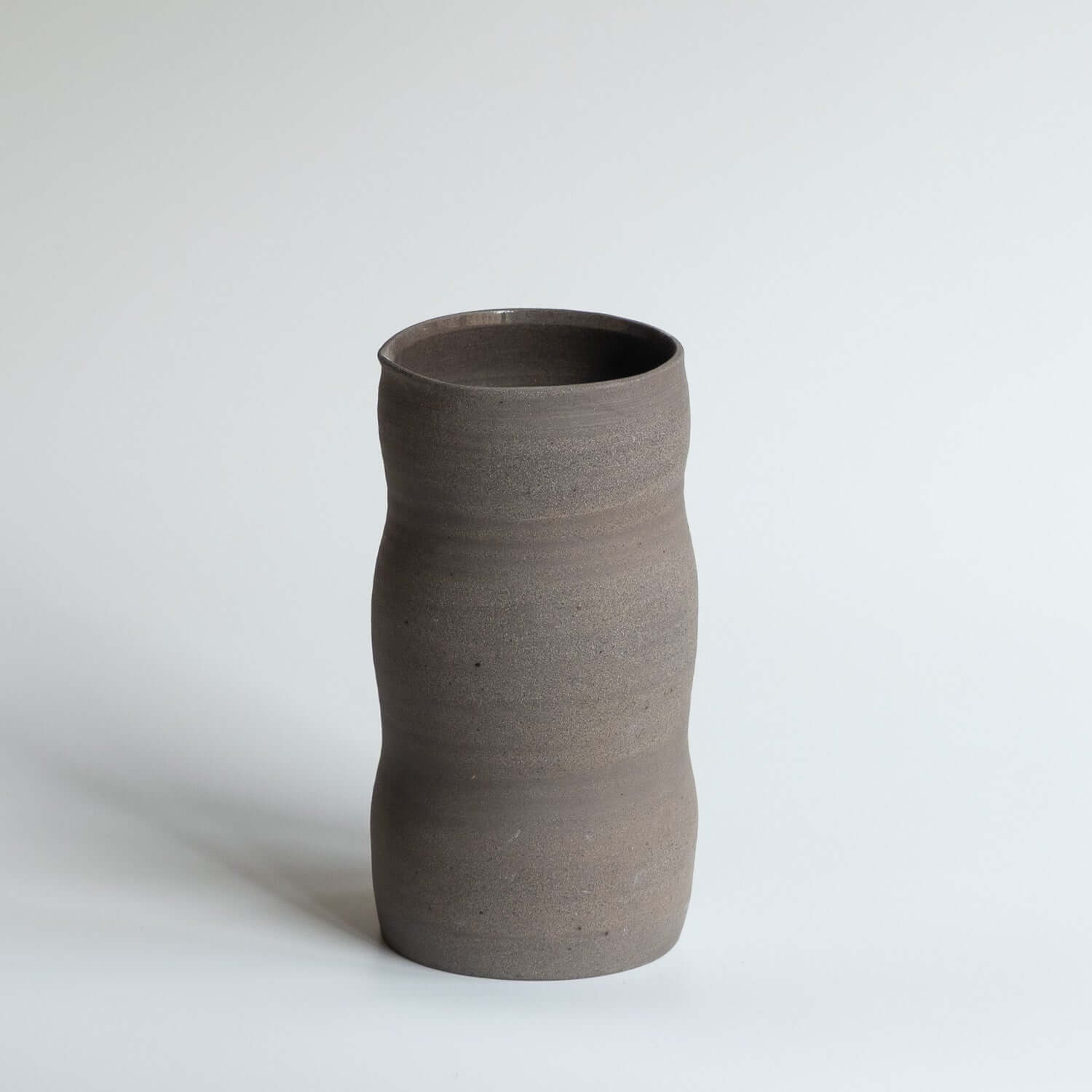 Carafe – Wild Clay handcrafted carafe made from wild clay with a glossy glaze, perfect for serving drinks.