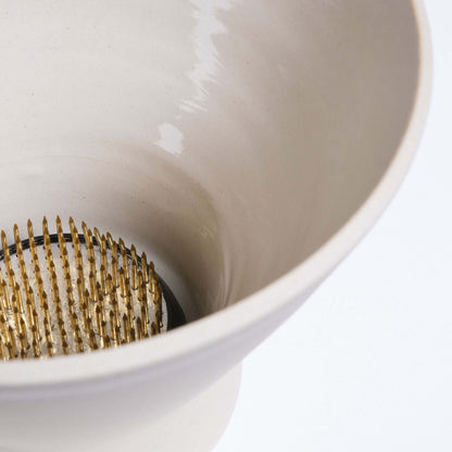 Ikebana Vase – Kenzan Set featuring a glossy interior and gold pin holder for flower arranging.