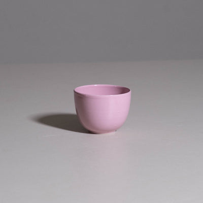 Coffee Cup aus handgemachter Keramik mit weicher rosa Yun-Glasur.