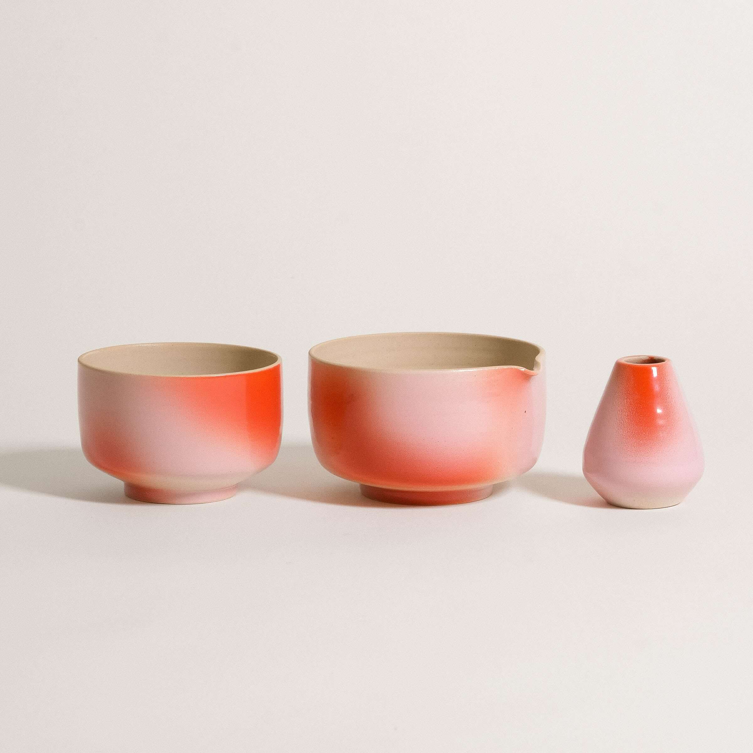 Matcha Set Aus Keramik | 8-teilig, Handgefertigt | Rosa Gesprenkelte Glasur | Spülmaschinenfest