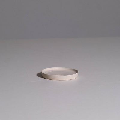 Saucer – Creme made from handmade ceramic with a soft creme glaze.