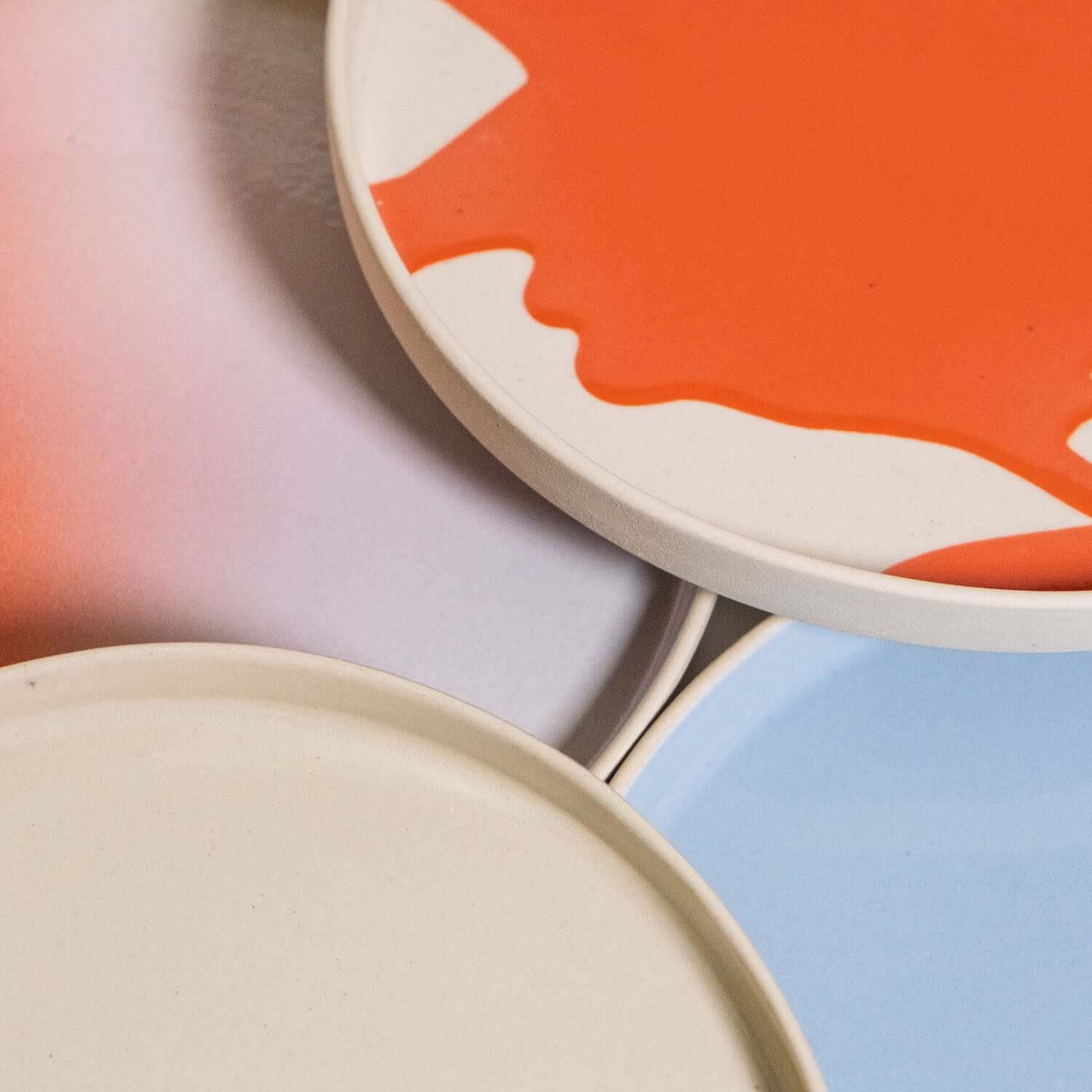 Set of 4 - Breakfast Plate – Mixed Colors in verschiedenen Farbtönen
