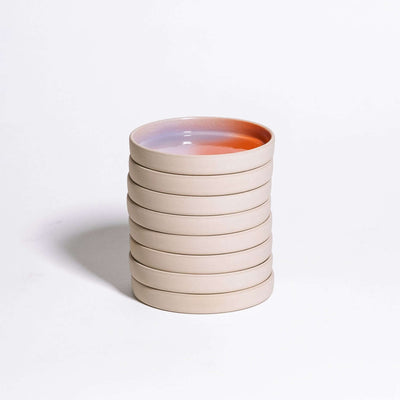 Set of 8 - Saucer - New Dawn, kleine stoneware Unterteller mit Farbverlauf von rot nach lilac.