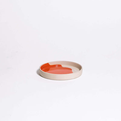 Steinzeug Untertasse in rot mit Splash-Glasur, 11,5 cm, flach und zylindrisch, vielseitig verwendbar.