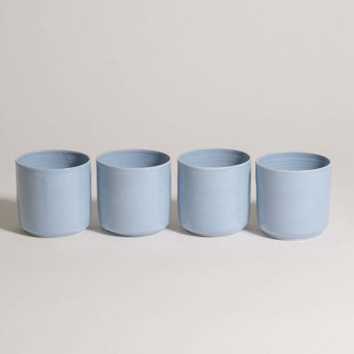 Set of 4 – Tea Cup – Nomi Iceblue aus Keramik, Handgemacht. Handgefertigte Teetassen in sanftem Eisblau.
