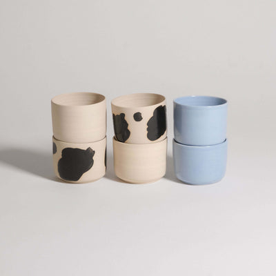 Set of 6 Nomi coffee cups in grey stoneware with glossy interior and black brush strokes outside. Nomi Mix collection.