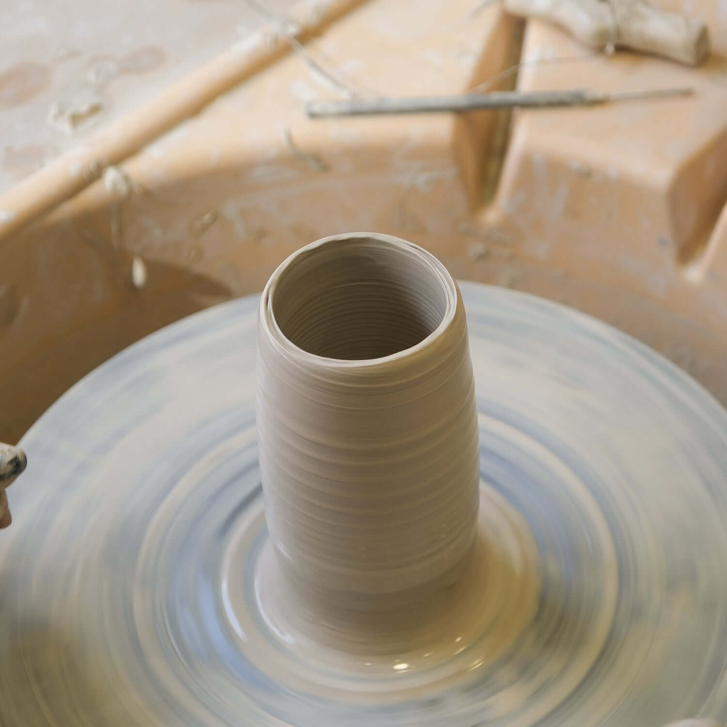 Join our Aug Wheel Class: 4 sessions incl. clay, glaze & firing. Max 7 spots. Elevate your pottery skills on 05, 12, 19, 26 Aug 2024, 19:00-21:00. from viola beuscher ceramics